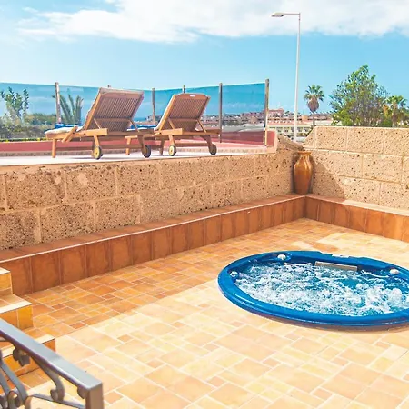 Vila Villa With Jacuzzi In Costa Adeje *