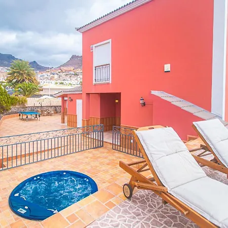 Villa With Jacuzzi In Costa Adeje Vila
